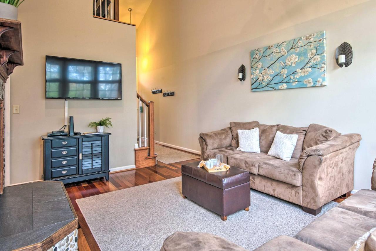 Holiday home Harmony Townhome With Deck And Gas Grill! *