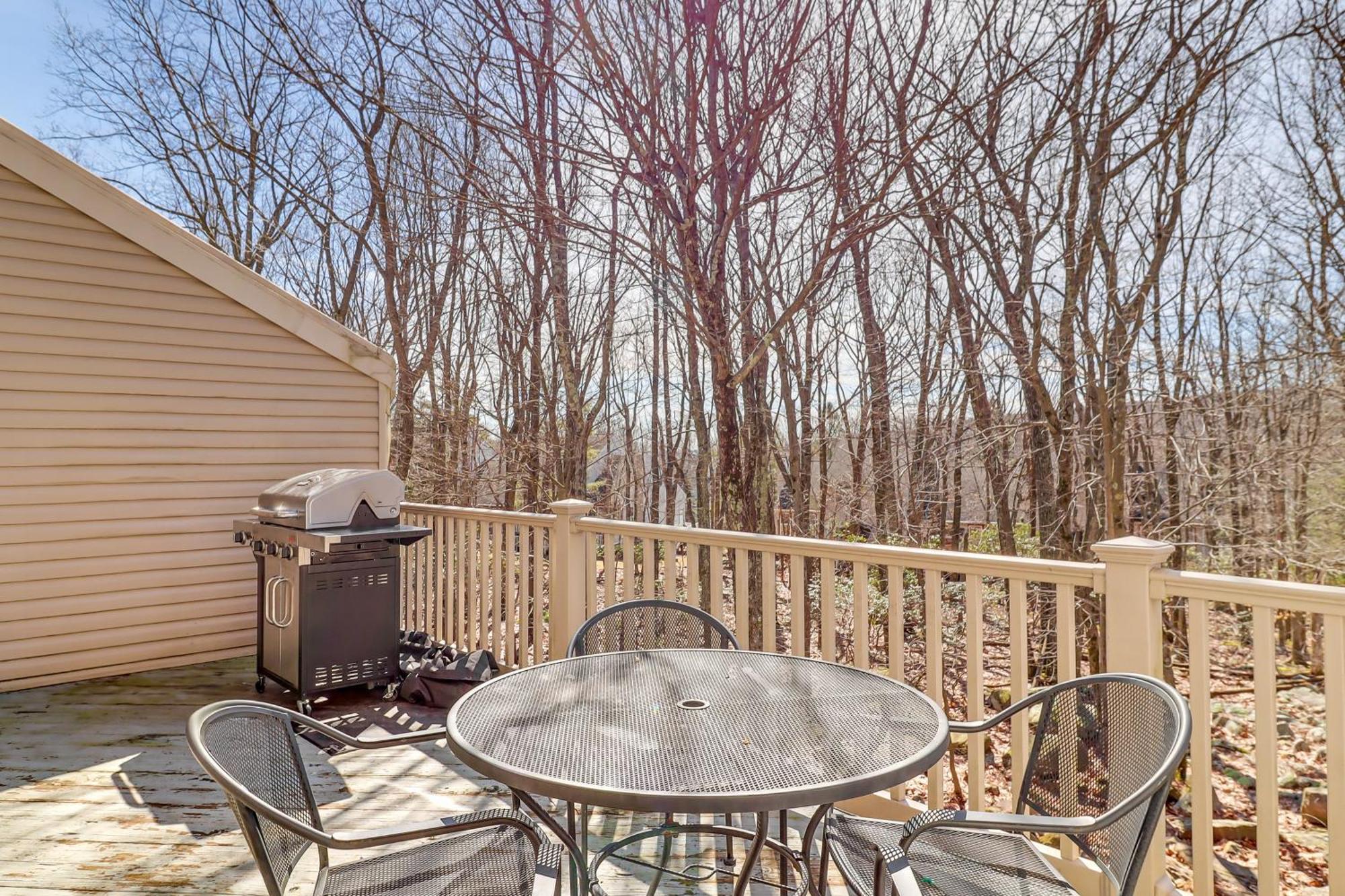 Holiday home Harmony Townhome With Deck And Gas Grill! Lake Harmony